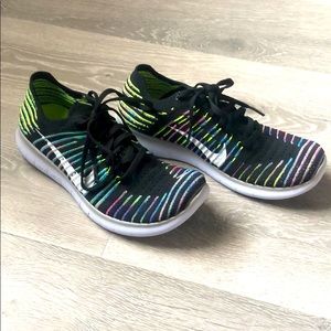 Nike Free Run Sneakers BlackMulti SZ 7.5 Like New